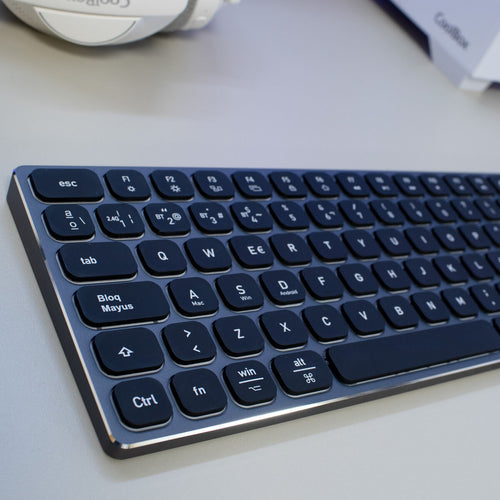 CoolBox COO‑TEW02‑BKB 2.4G Wireless Keyboard and Mouse Set - Black