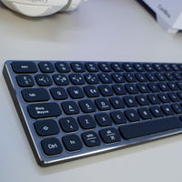 CoolBox COO‑TEW02‑BKB 2.4G Wireless Keyboard and Mouse Set - Black
